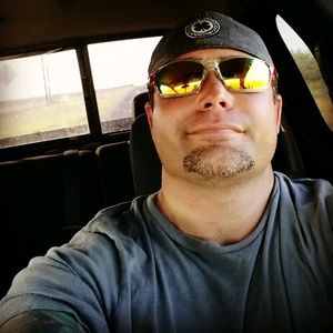 Meet your Posher, Travis